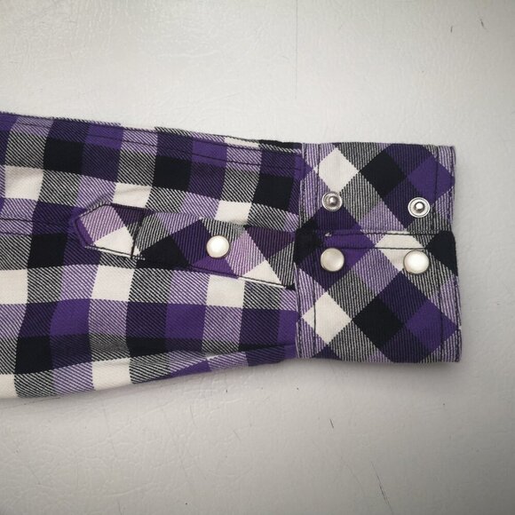 BC Clothing Ladies Size Small Purple White Black Plaid Faux Fur Lined Shirt - Picture 9 of 12